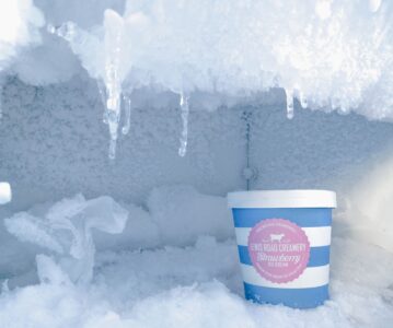 冰箱不冷 ? 讓你的冰箱更健康！消除冰霜、異味和溫度的問題！